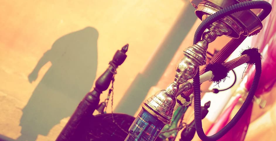 Machtig marrakech bedrijfsfeest met waterpijp