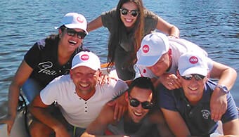 Teamfoto op het water Alkmaar